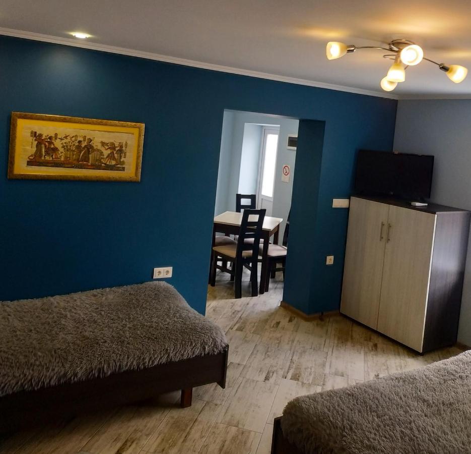 Franko93 Hotel Berehove  Eksteriør billede